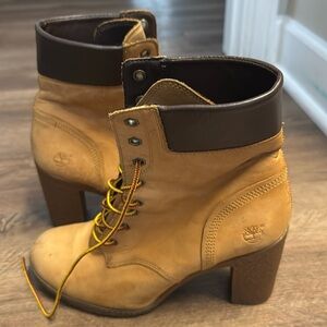 Timberland ortholite trendy heeled boots size 8.5